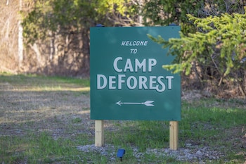 camp deforest