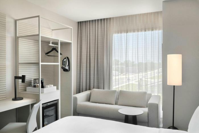 ac hotel bentonville