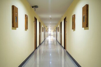 One Residence Navanakorn,,3 star