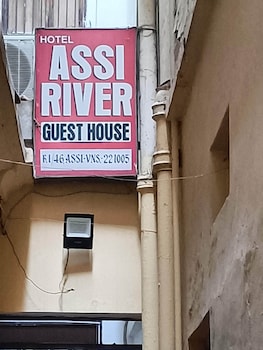 hotel assi river
