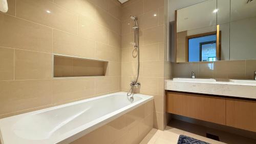 premium 2 bedroom creek horizon