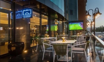 Royal Diamond Hotel,Sulaiman Bin Al-Hakam Street,0 star