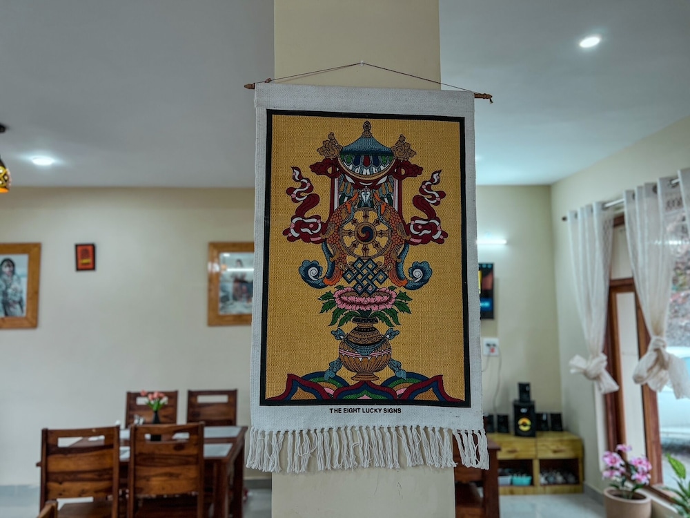 keylong heights guest house