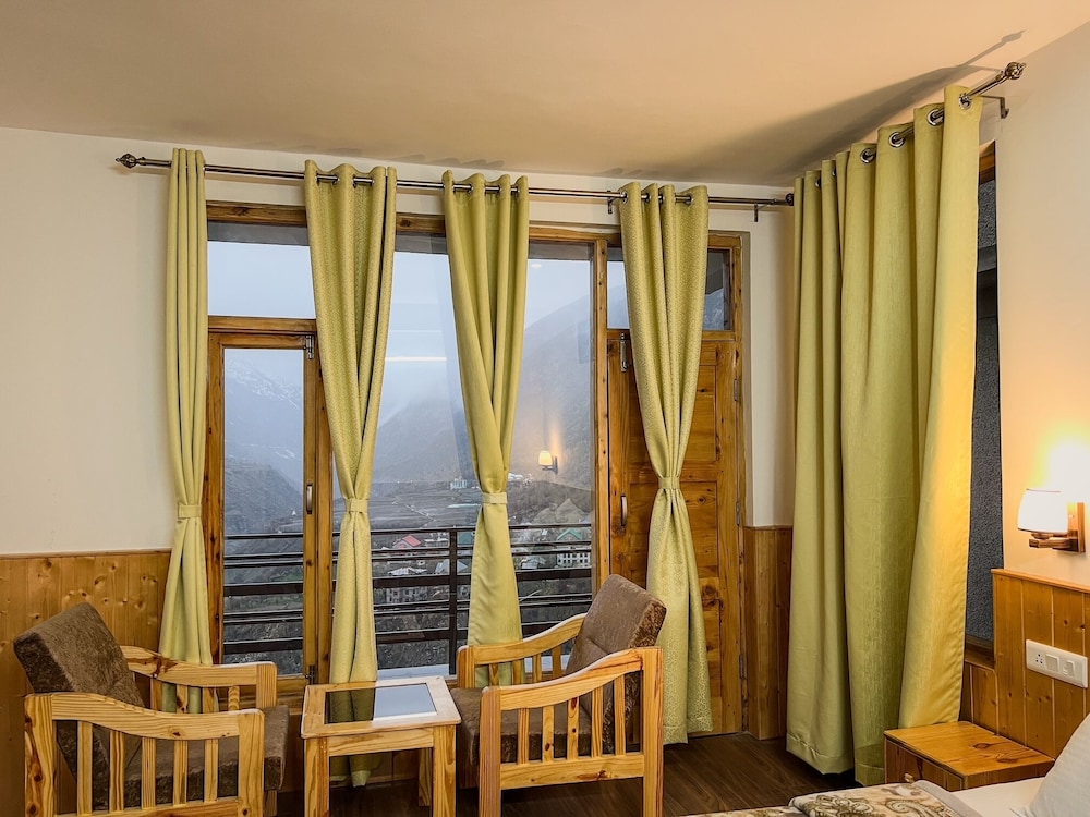 keylong heights guest house