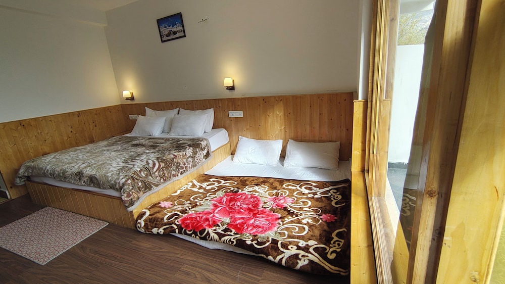 keylong heights guest house