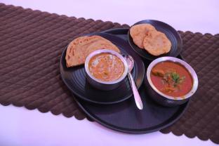 hotel shree radha rani palace