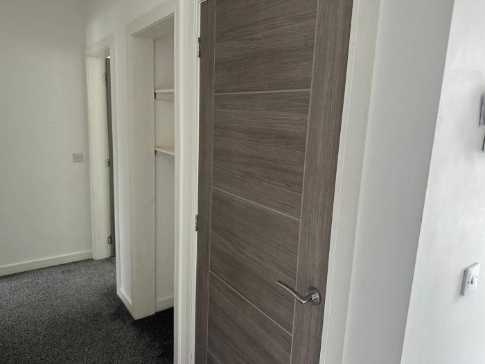 central 3 bed seaside apartment sleeps 5