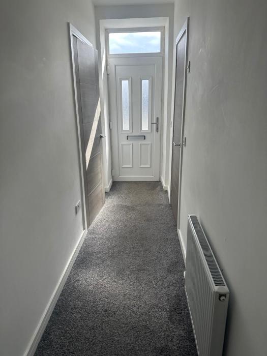 central 3 bed seaside apartment sleeps 5