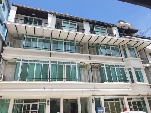 skutan inn sutthisan nexus opal