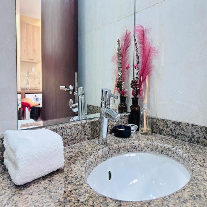 modern 1br w pool and parking at roxana residence