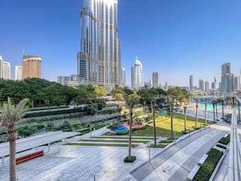 sky symphony 3br address opera by meerak