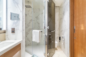 sky symphony 3br address opera by meerak