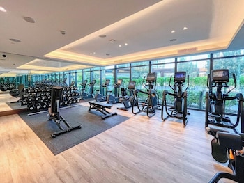 sky symphony 3br address opera by meerak