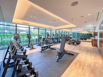 sky symphony 3br address opera by meerak