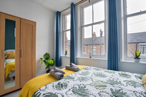 2 bed town centre free parking