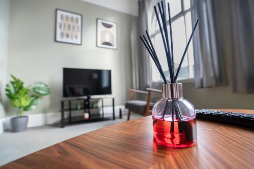 2 Bed-Town Centre-Free Parking,,2 star