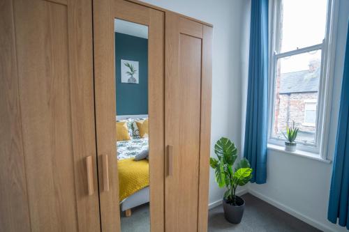 2 bed town centre free parking