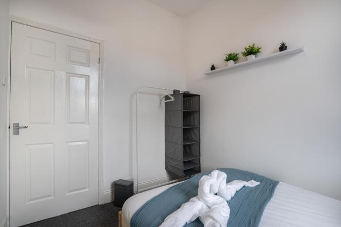 4bedrooms 3bath 9beds wallsend