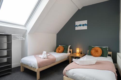 4bedrooms 3bath 9beds wallsend