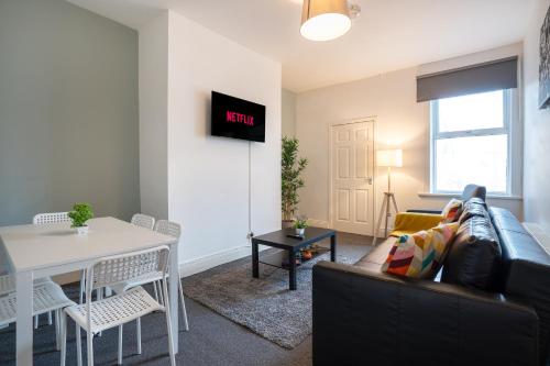 4bedrooms 3bath 9beds wallsend