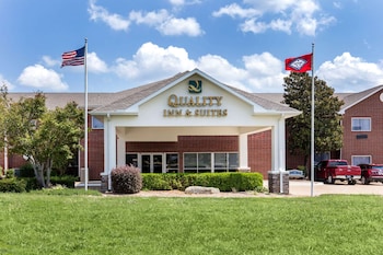 quality inn and suites mountain home north