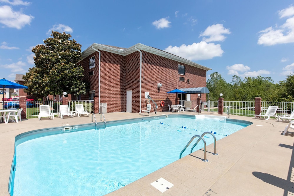 quality inn and suites mountain home north
