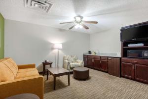 quality inn and suites mountain home north