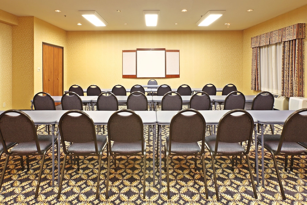 holiday inn express hotel and suites mountain home by ihg