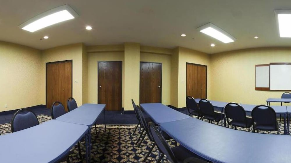 holiday inn express hotel and suites mountain home by ihg