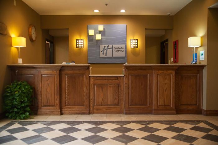 holiday inn express hotel and suites mountain home by ihg