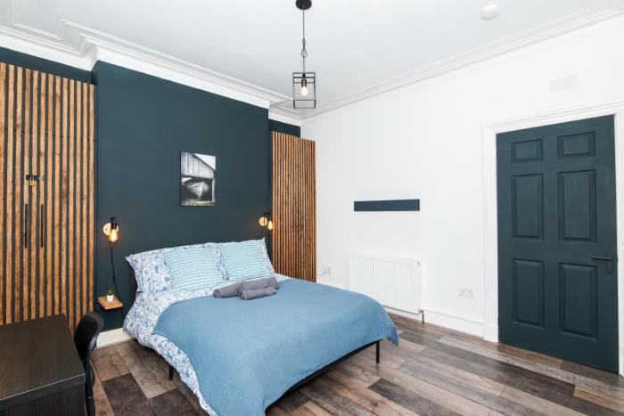 1 bedroom apartment free parking