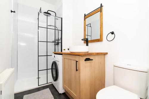 1 bedroom apartment free parking