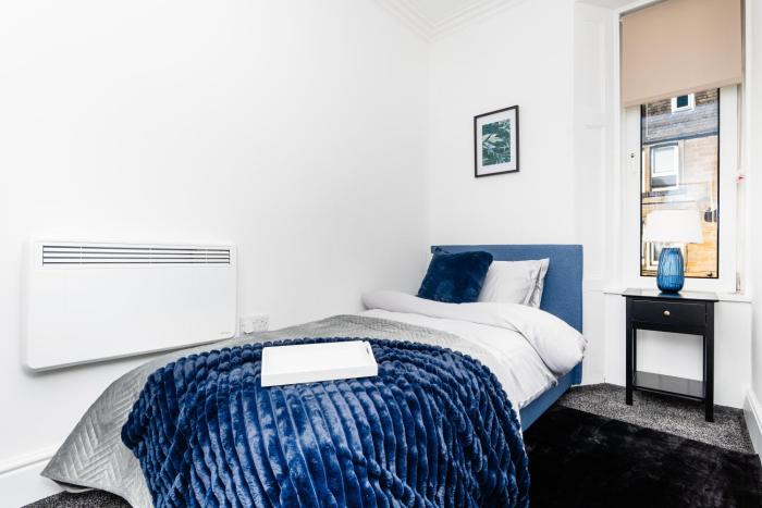 2 bedroom apartment free parking