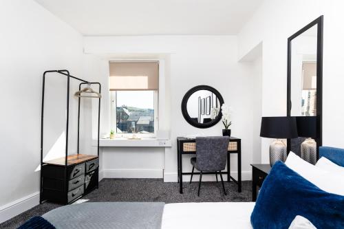 2 bedroom apartment free parking