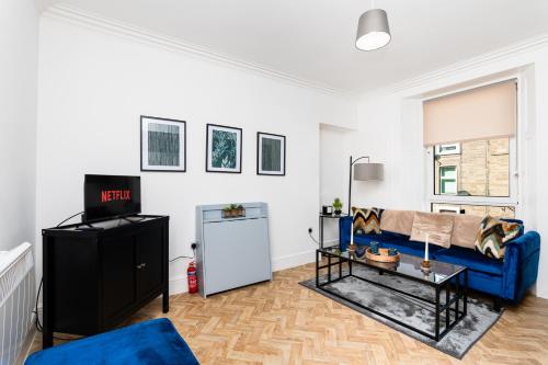 2 bedroom apartment free parking