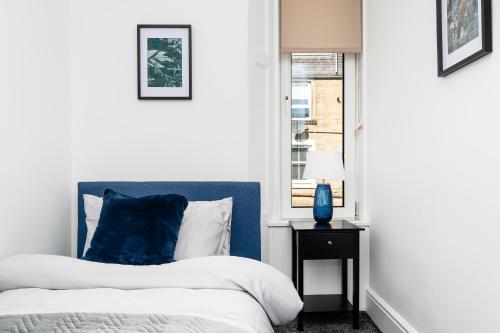 2 Bedroom Apartment-Free Parking,,2 star