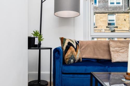 2 bedroom apartment free parking