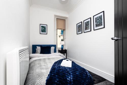 2 Bedroom Apartment-Free Parking,,2 star