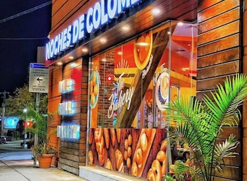 Belleville Motor Lodge,,2 star