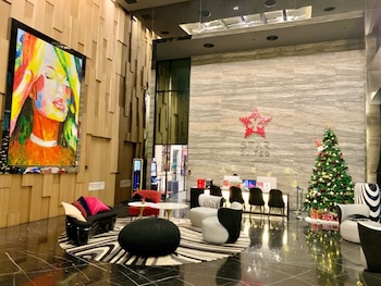 well shaped suites at star klcc