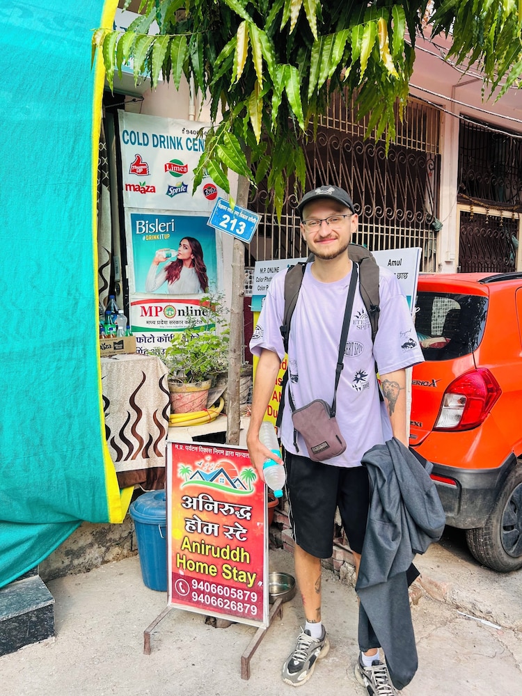 anirudhha home stay