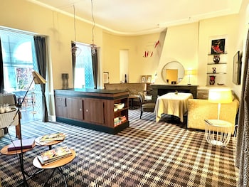 Maison Lia,,4 star