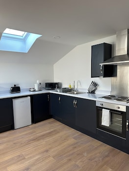 Continental Hotel,,2 star