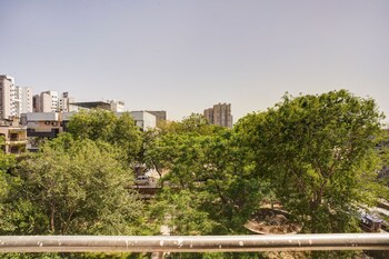 hotel white at vasundhara