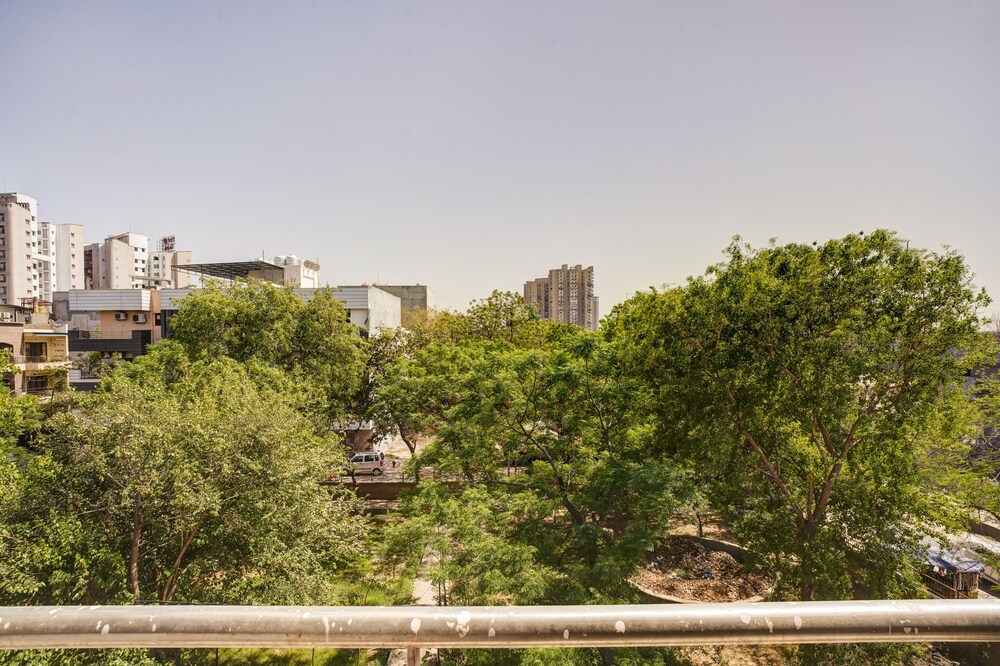 hotel white at vasundhara