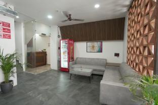 Hotel Sky City,,3 star