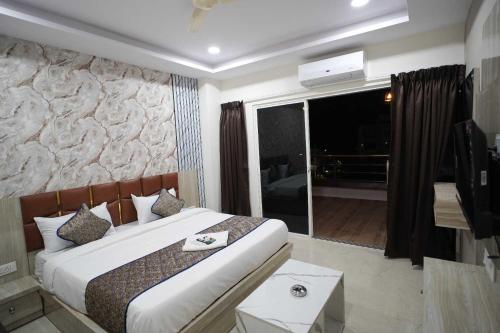 Hotel Jaguar Inn,,3 star