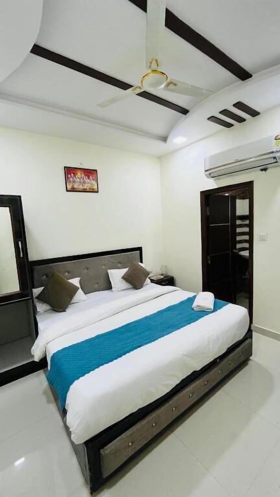 hotel the majestic taj