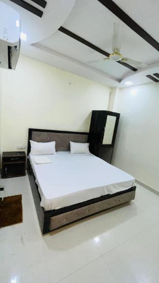 hotel the majestic taj