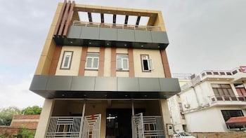 hotel the majestic taj